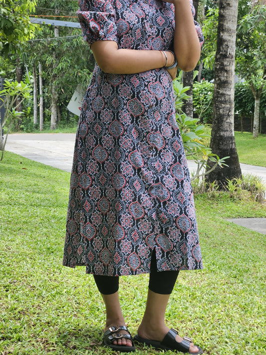 Black & Red Katha Cotton Kurti – Elegant Ethnic Daily Wear | MY Trexora/TRX_KUR_0021